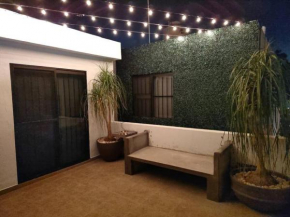 Depa independiente con Terraza Super ubicado .